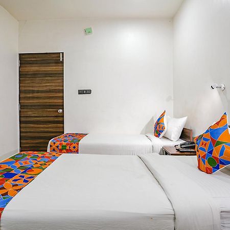 Fabhotel Lotus I Surat Ngoại thất bức ảnh